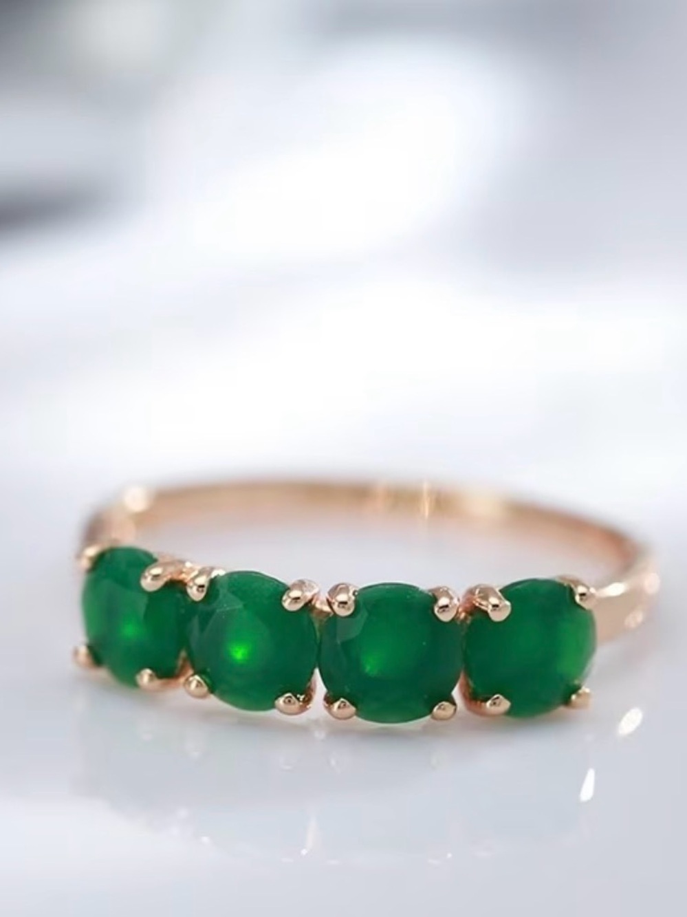 Vintage-Inspired Green Stone Gold Ring